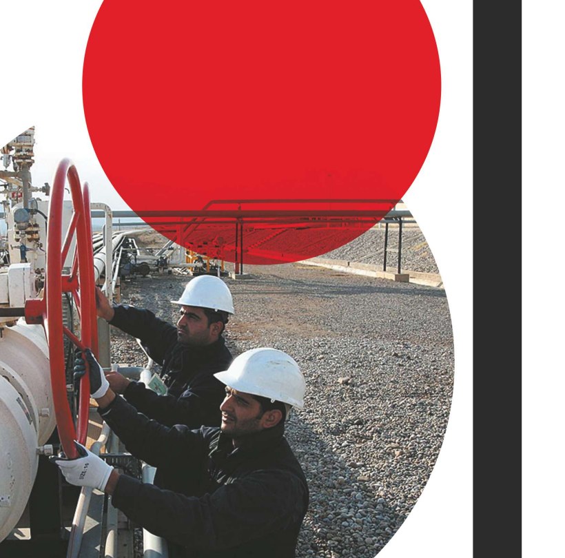 Field operators at pipeline site